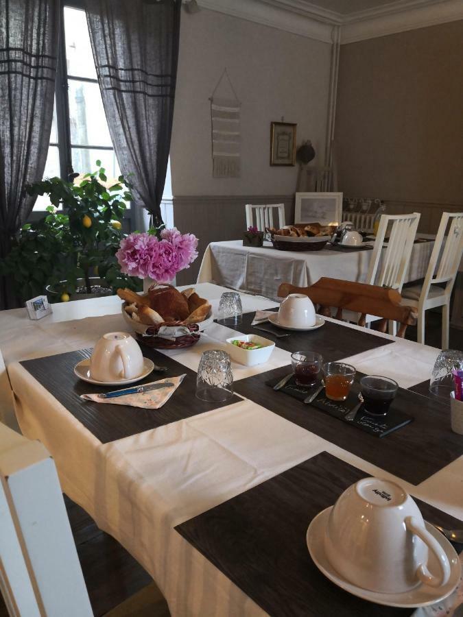 Centre De Bien-Etre Et Ses Chambres D'Hote Villeneuve-de-Rivière 외부 사진